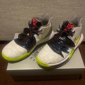 Kyrie 5 Mamba Mentality. Size 5.5. Brand new and never worn.
